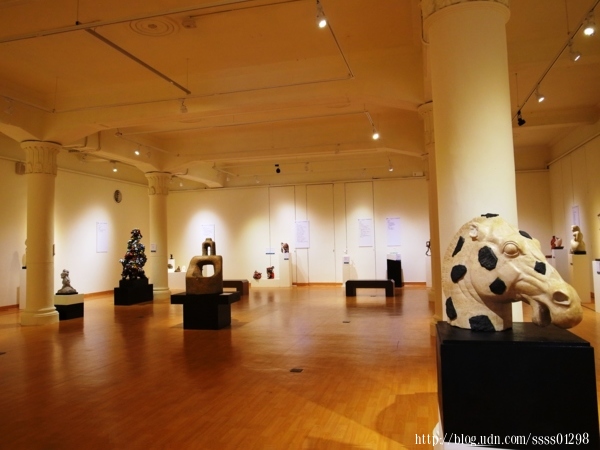 屏東市中山公園：【旅行遊記。屏東市】屏東市區輕鬆玩意！屏東公園散步趣 逛古蹟 賞美術館 必吃臭豆腐和老牌肉圓