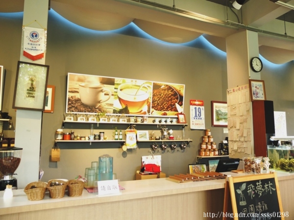 屏東市中山公園：【旅行遊記。屏東市】屏東市區輕鬆玩意！屏東公園散步趣 逛古蹟 賞美術館 必吃臭豆腐和老牌肉圓