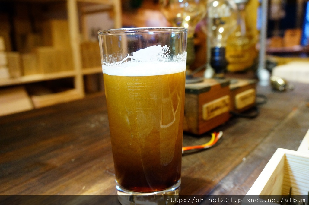 台北雨天行程.禮物DIY約會推薦｜HUBOX DIY手創館氮氣咖啡小酒吧