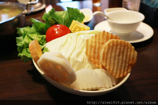 IMG_2571.JPG IMG_2571.JPG