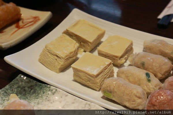 IMG_2556.JPG IMG_2556.JPG