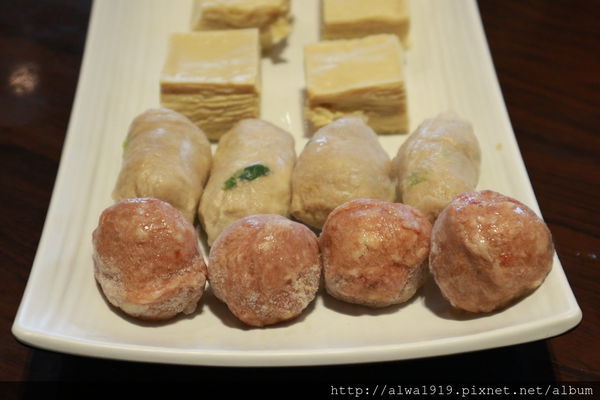 IMG_2562.JPG IMG_2562.JPG