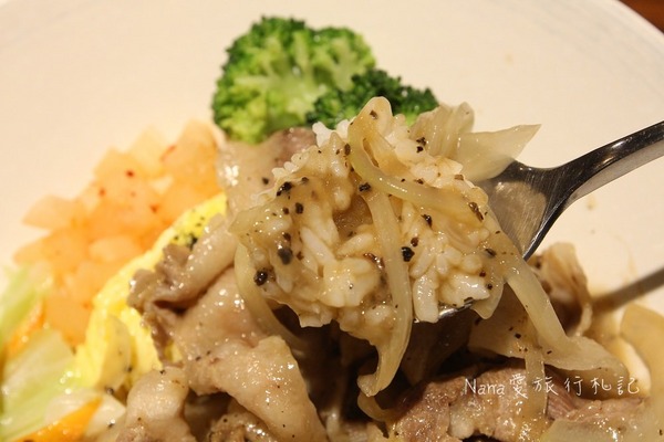 老蓋 Loud Guy-蓋飯料理:苗栗竹南老蓋Loud Guy蓋飯料理。堅持食材現點現做美味蓋飯,竹南火車站平價親民好選擇(免費WIFI)