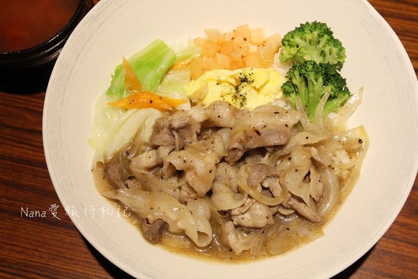 老蓋 Loud Guy-蓋飯料理:苗栗竹南老蓋Loud Guy蓋飯料理。堅持食材現點現做美味蓋飯,竹南火車站平價親民好選擇(免費WIFI)