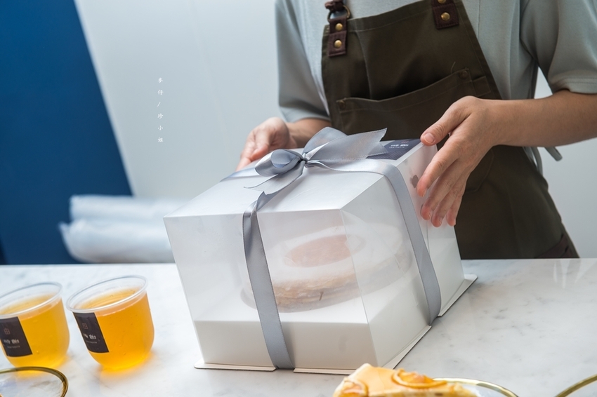 台北｜時飴 Approprié千層蛋糕｜11/16開始千層蛋糕提供內用空間跟現場購買囉～｜赤峰街美食推薦