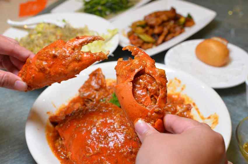 珍寶海鮮，得獎的辣椒螃蟹必吃，單點600g螃蟹1480元，雙人或三人平日套餐選擇很划算！