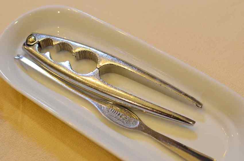 珍寶海鮮，得獎的辣椒螃蟹必吃，單點600g螃蟹1480元，雙人或三人平日套餐選擇很划算！