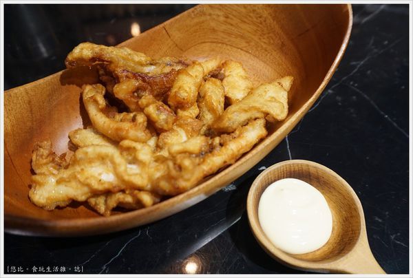 燒肉丼販-2-酥炸鮮魷.JPG