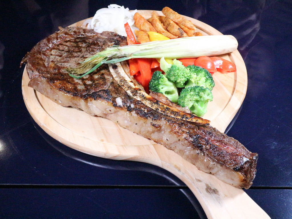 Shark Show House (32)