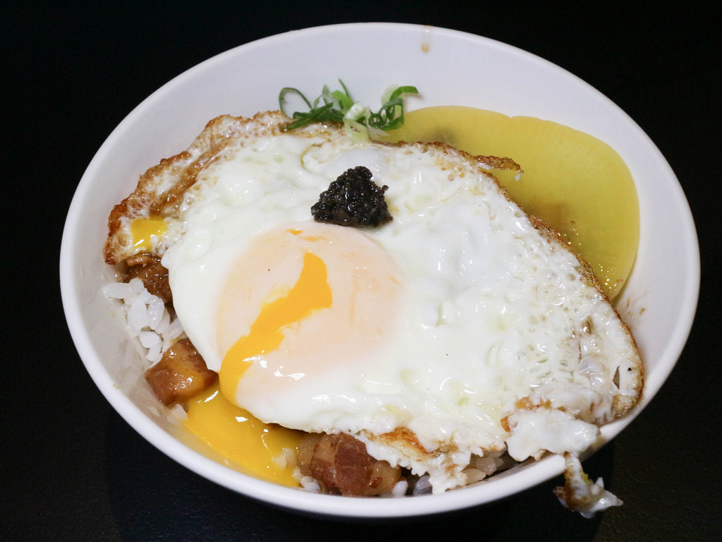 Shark Show House (20)