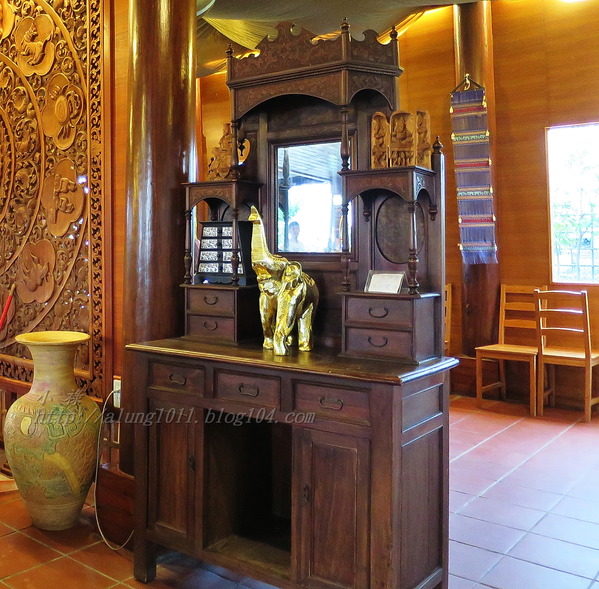 泰國南洋風高腳屋咖啡：三碗豬腳(台)!!!   ..南洋風高腳屋