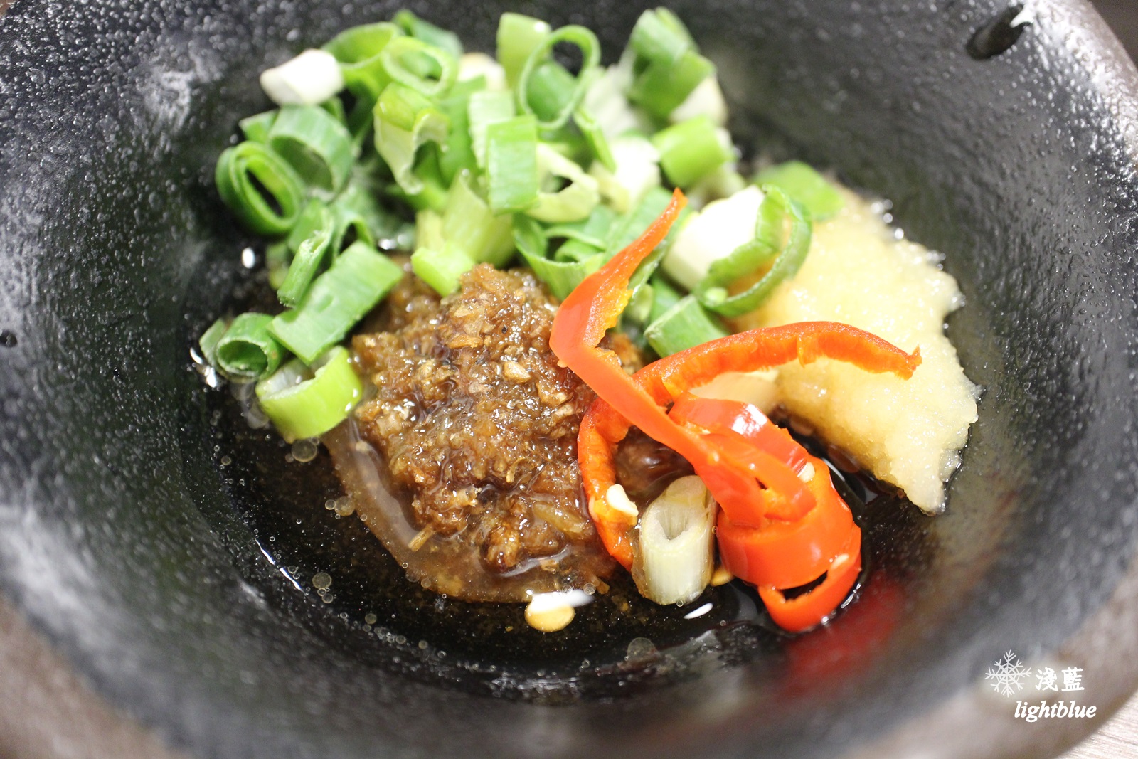 [ 中正紀念堂站美食 ] 淺藍 × 金鍋盃小火鍋四館～盡享海鮮與和牛的霸氣小火鍋