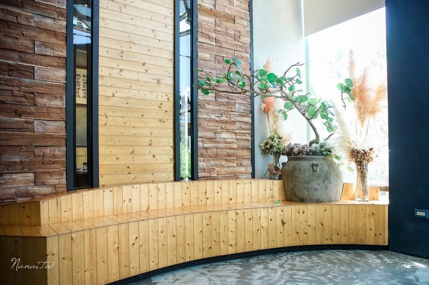 彰化員林》井閣鍋物料理。平日限定!入冬漸涼,大開肉戒吃肉去,肉多多商業套餐,享肉雙人套餐 - Nana愛旅行札記