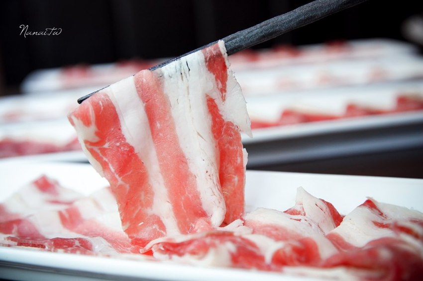 彰化員林》井閣鍋物料理。平日限定!入冬漸涼,大開肉戒吃肉去,肉多多商業套餐,享肉雙人套餐 - Nana愛旅行札記