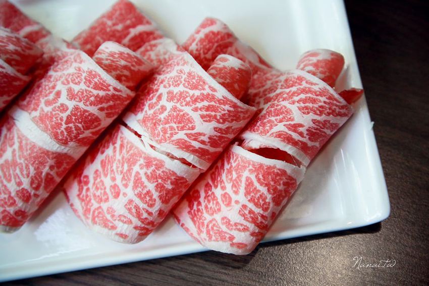 彰化員林》井閣鍋物料理。平日限定!入冬漸涼,大開肉戒吃肉去,肉多多商業套餐,享肉雙人套餐 - Nana愛旅行札記