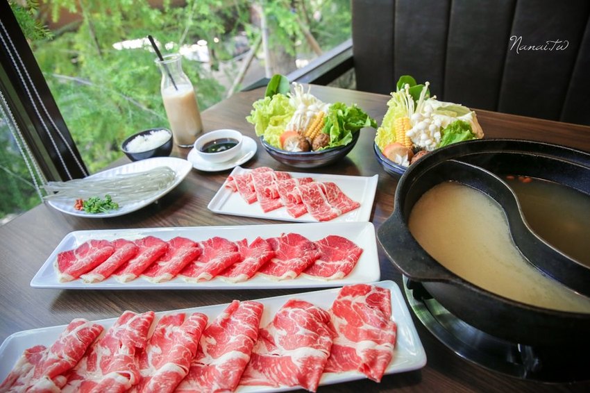 彰化員林》井閣鍋物料理。平日限定!入冬漸涼,大開肉戒吃肉去,肉多多商業套餐,享肉雙人套餐 - Nana愛旅行札記