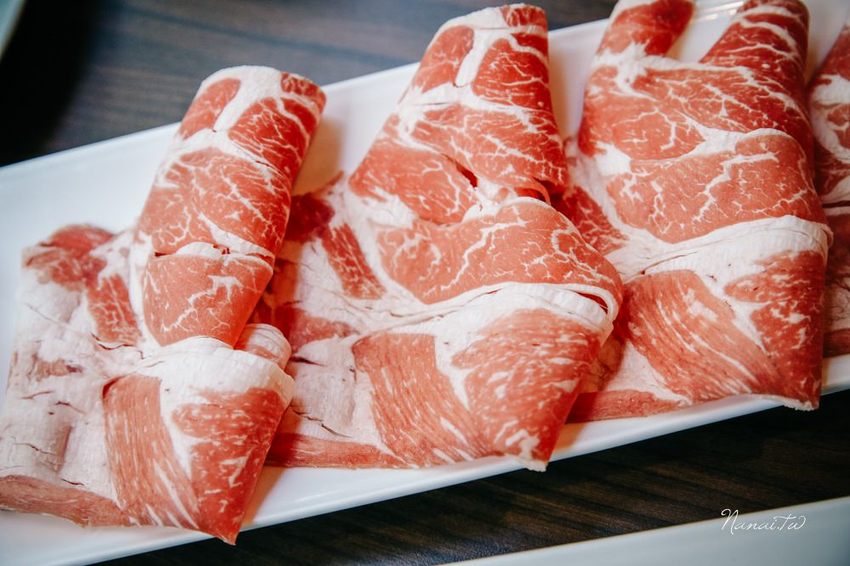 彰化員林》井閣鍋物料理。平日限定!入冬漸涼,大開肉戒吃肉去,肉多多商業套餐,享肉雙人套餐 - Nana愛旅行札記