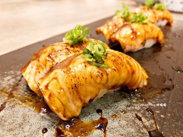 【台中 南屯】手信大佬日本料理🍣🍤🍥前身為還可以,現為大氣寬敞大店面,用餐環境舒服,多人聚餐合適,食材新鮮,料理好吃沒話說,價格合理,還有超好吃玉子燒及巨無霸一夜干😋😋😋(內附詳細菜單)