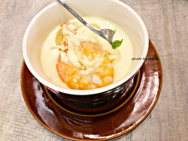 【台中 南屯】手信大佬日本料理🍣🍤🍥前身為還可以,現為大氣寬敞大店面,用餐環境舒服,多人聚餐合適,食材新鮮,料理好吃沒話說,價格合理,還有超好吃玉子燒及巨無霸一夜干😋😋😋(內附詳細菜單)