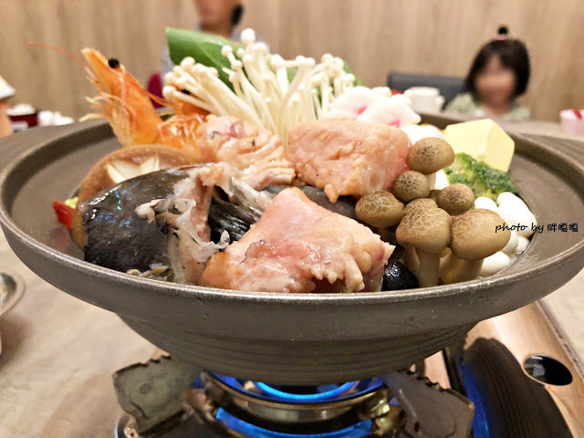 【台中 南屯】手信大佬日本料理🍣🍤🍥前身為還可以,現為大氣寬敞大店面,用餐環境舒服,多人聚餐合適,食材新鮮,料理好吃沒話說,價格合理,還有超好吃玉子燒及巨無霸一夜干😋😋😋(內附詳細菜單)