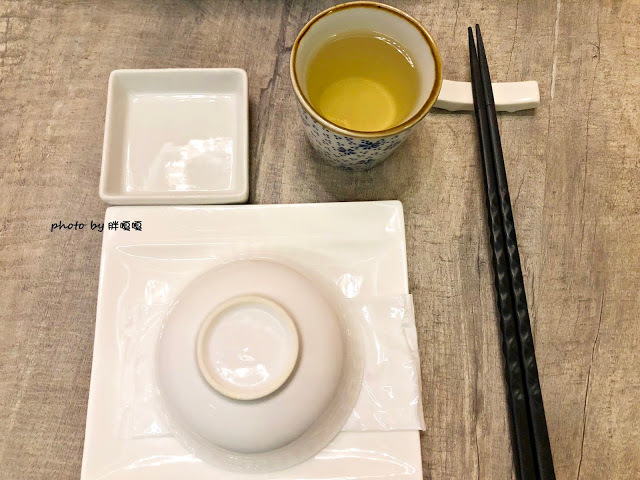 【台中 南屯】手信大佬日本料理🍣🍤🍥前身為還可以,現為大氣寬敞大店面,用餐環境舒服,多人聚餐合適,食材新鮮,料理好吃沒話說,價格合理,還有超好吃玉子燒及巨無霸一夜干😋😋😋(內附詳細菜單)