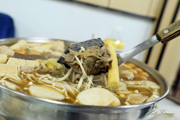 名村風味薑母鴨:【台南美食】永康人氣第一薑母鴨!祛寒暖身的好味道:名村風味薑母鴨 名村風味薑母鴨:【台南美食】永康人氣第一薑母鴨!祛寒暖身的好味道:名村風味薑母鴨