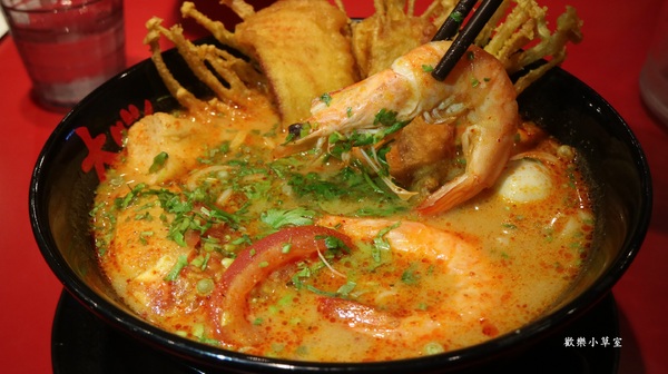 瓦城大心新泰式麵食(台中勤美店)：【台中美食】瓦城大心新泰式麵食@台中勤美店(純紀錄)