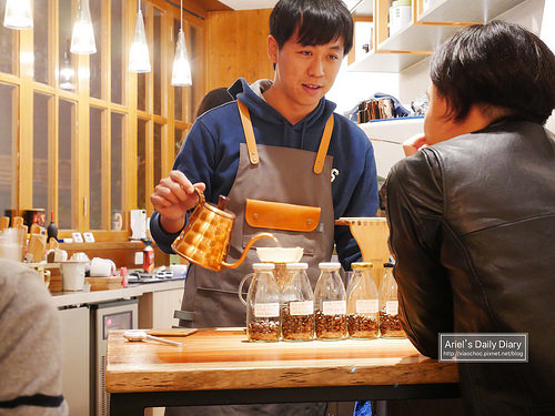 【屏東美食】巷弄內的溫馨小空間 ❤小白咖啡店❤ 聞咖啡香,品蛋糕香