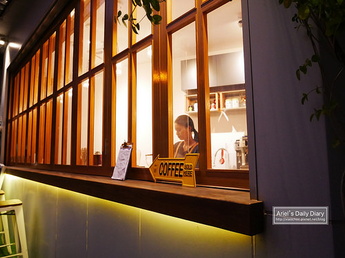 【屏東美食】巷弄內的溫馨小空間 ❤小白咖啡店❤ 聞咖啡香,品蛋糕香