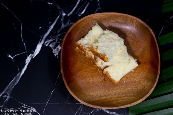 馬可先生：馬可先生2018春季浪漫新品︱玫瑰天使燕麥豆漿蛋糕捲　春日慵懶氣息，讓芬芳玫瑰香氣在舌尖縈繞！母親節蛋糕或彌月蛋糕都很推薦喲❤Mr. Mark