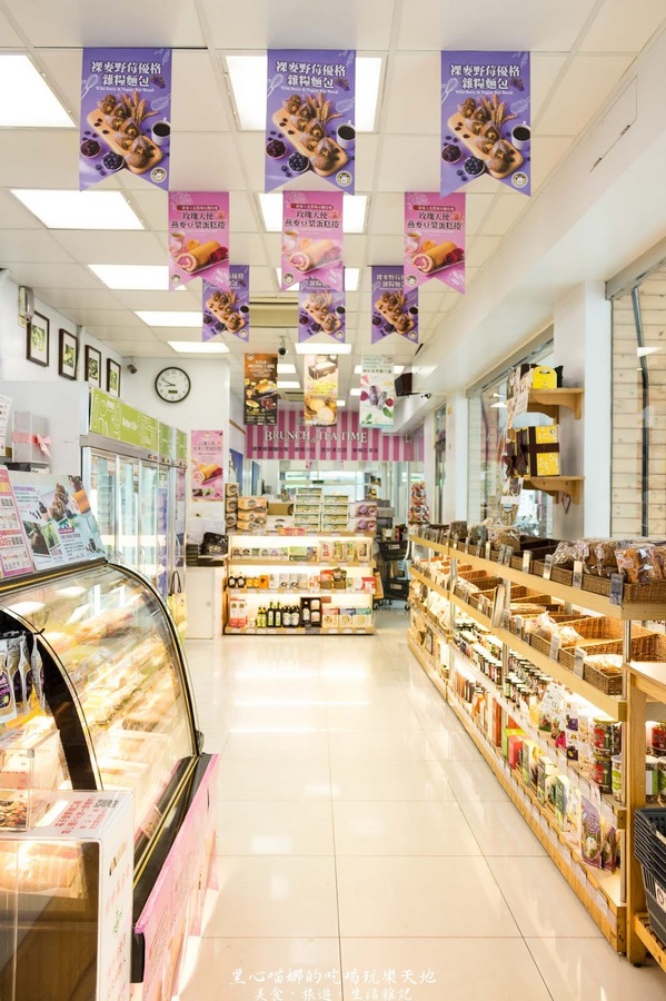 馬可先生：馬可先生2018春季浪漫新品︱玫瑰天使燕麥豆漿蛋糕捲　春日慵懶氣息，讓芬芳玫瑰香氣在舌尖縈繞！母親節蛋糕或彌月蛋糕都很推薦喲❤Mr. Mark