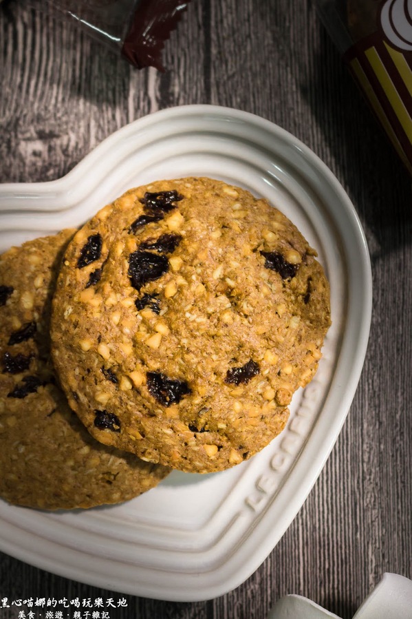 馬可先生：2018農曆春節伴手禮盒推薦︱馬可先生春節禮盒　大人小孩都愛的鳳梨酥、燕麥餅乾、黑麥雜糧捲Mr.Mark Bakery