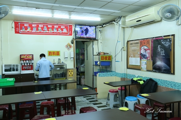 阿樂小館:【台南美食】成大學區內的平價小館,賣著日式丼飯、焗烤義大利麵:阿樂小館