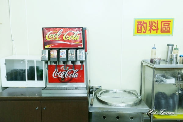 阿樂小館:【台南美食】成大學區內的平價小館,賣著日式丼飯、焗烤義大利麵:阿樂小館