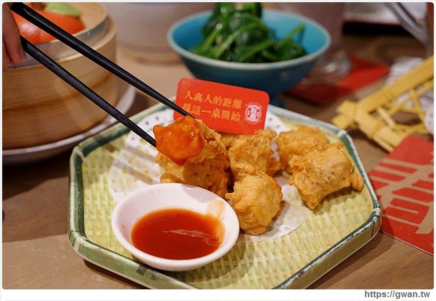 有春茶館平日不限時、不收服務費，用餐時段生意超好，復古菜餚彷彿走進阿嬤的老廚房!