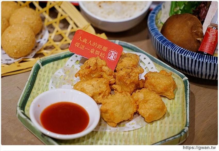 有春茶館平日不限時、不收服務費，用餐時段生意超好，復古菜餚彷彿走進阿嬤的老廚房!