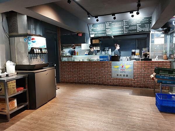 天母｜【茉莉漢堡Mary‘s Hamburger】來天母必吃