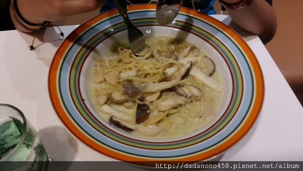 12987163_1074131989319728_9093522839955342992_n