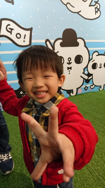 爽啾貘的黑白想特展(高雄夢時代)：高雄夢時代~爽啾貘的黑白想特展~可愛場景萌翻天~好拍到嫑嫑~超適合親子同遊~