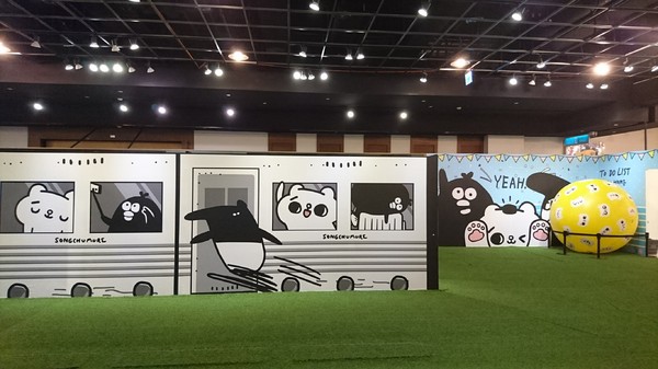 爽啾貘的黑白想特展(高雄夢時代)：高雄夢時代~爽啾貘的黑白想特展~可愛場景萌翻天~好拍到嫑嫑~超適合親子同遊~