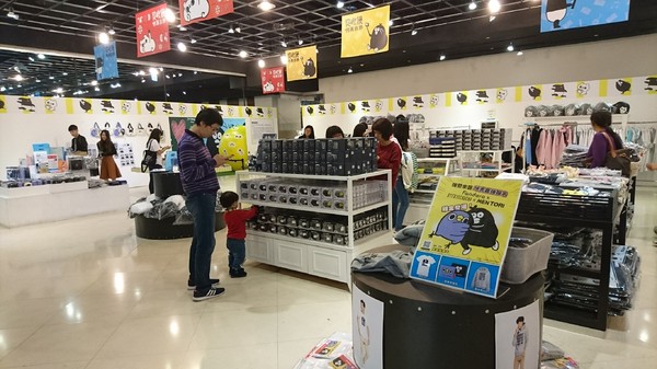 爽啾貘的黑白想特展(高雄夢時代)：高雄夢時代~爽啾貘的黑白想特展~可愛場景萌翻天~好拍到嫑嫑~超適合親子同遊~