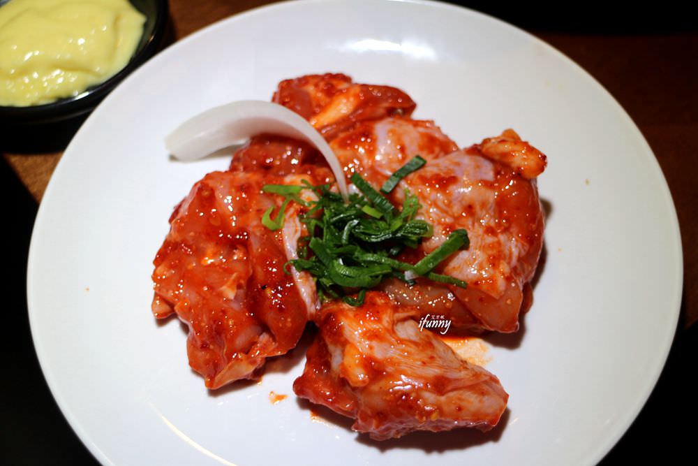 [忠孝敦化站]まるみち丸道燒肉台北店~超威的次世代橫隔膜 - ifunny 艾方妮的遊樂場