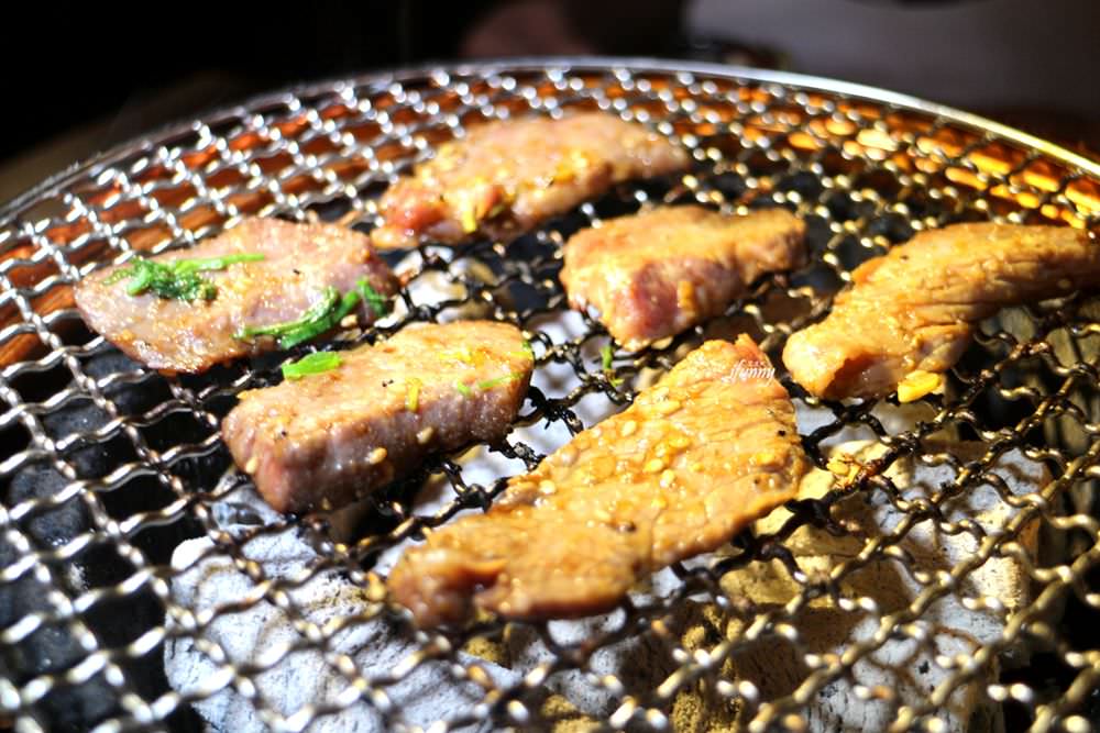 [忠孝敦化站]まるみち丸道燒肉台北店~超威的次世代橫隔膜 - ifunny 艾方妮的遊樂場