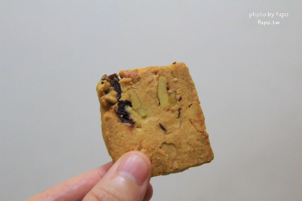 極機密甜點(沒有招牌沒有目錄),隱藏在花店裡的美好滋味~在充滿花香的地方享用甜點,拍照也超級美的阿(IG客必訪)-嘉義康樂街綠鄉花藝烘焙手工製作