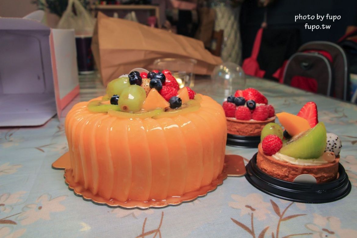 極機密甜點(沒有招牌沒有目錄),隱藏在花店裡的美好滋味~在充滿花香的地方享用甜點,拍照也超級美的阿(IG客必訪)-嘉義康樂街綠鄉花藝烘焙手工製作