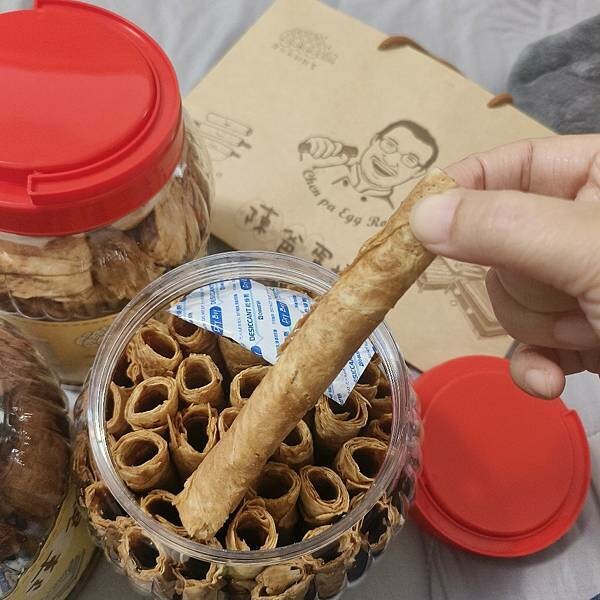 彰化縣彰化市伴手禮推薦))陳爸蛋捲-這來自彰化傳奇的網購名店，聽說一訂最久4年才吃得到