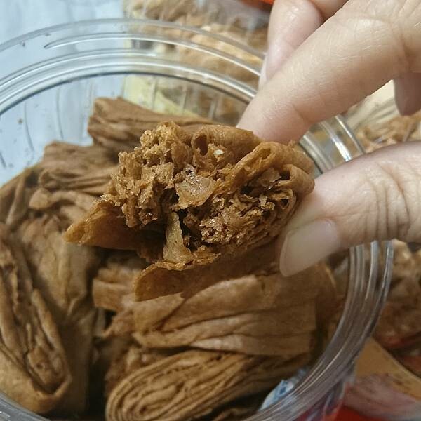 彰化縣彰化市伴手禮推薦))陳爸蛋捲-這來自彰化傳奇的網購名店，聽說一訂最久4年才吃得到