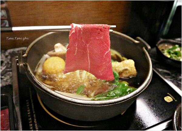 [新北板橋]巢鍋 shabu|捷運板橋站附近之個人鍋之壽喜燒