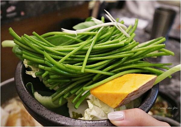 [新北板橋]巢鍋 shabu|捷運板橋站附近之個人鍋之壽喜燒