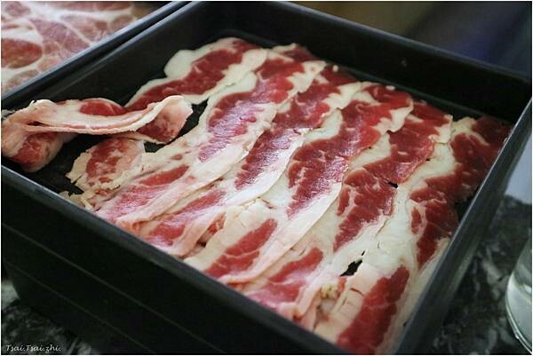 [新北板橋]巢鍋 shabu|捷運板橋站附近之個人鍋之壽喜燒